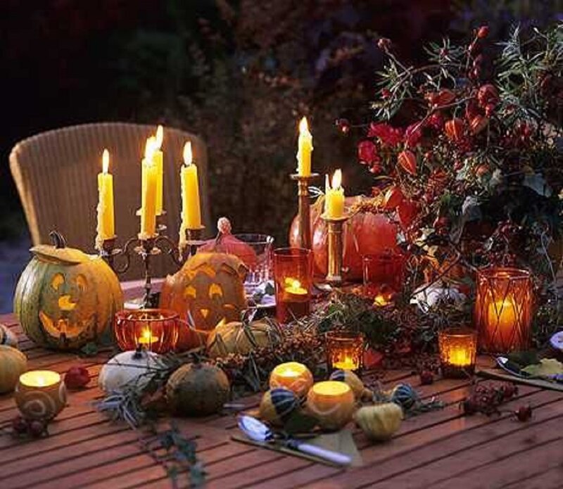 Halloween Table Setting