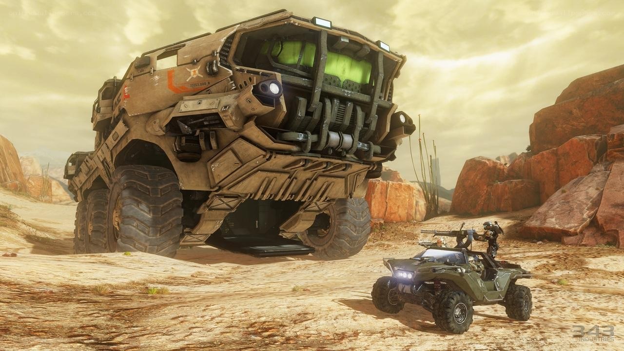 Halo vehicles in desert