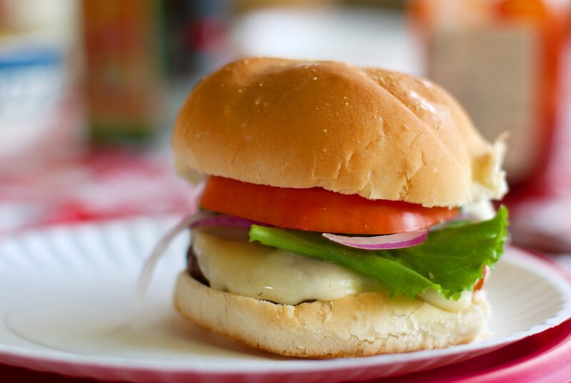Hamburger on a Plate — Brown, Appetizing, Photograph
