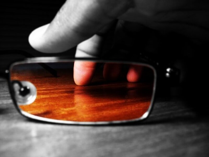 Hand Holding Glasses — Black