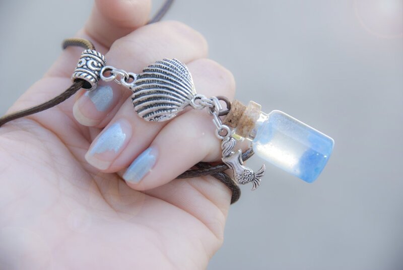 Hand Holding Necklace — Blue