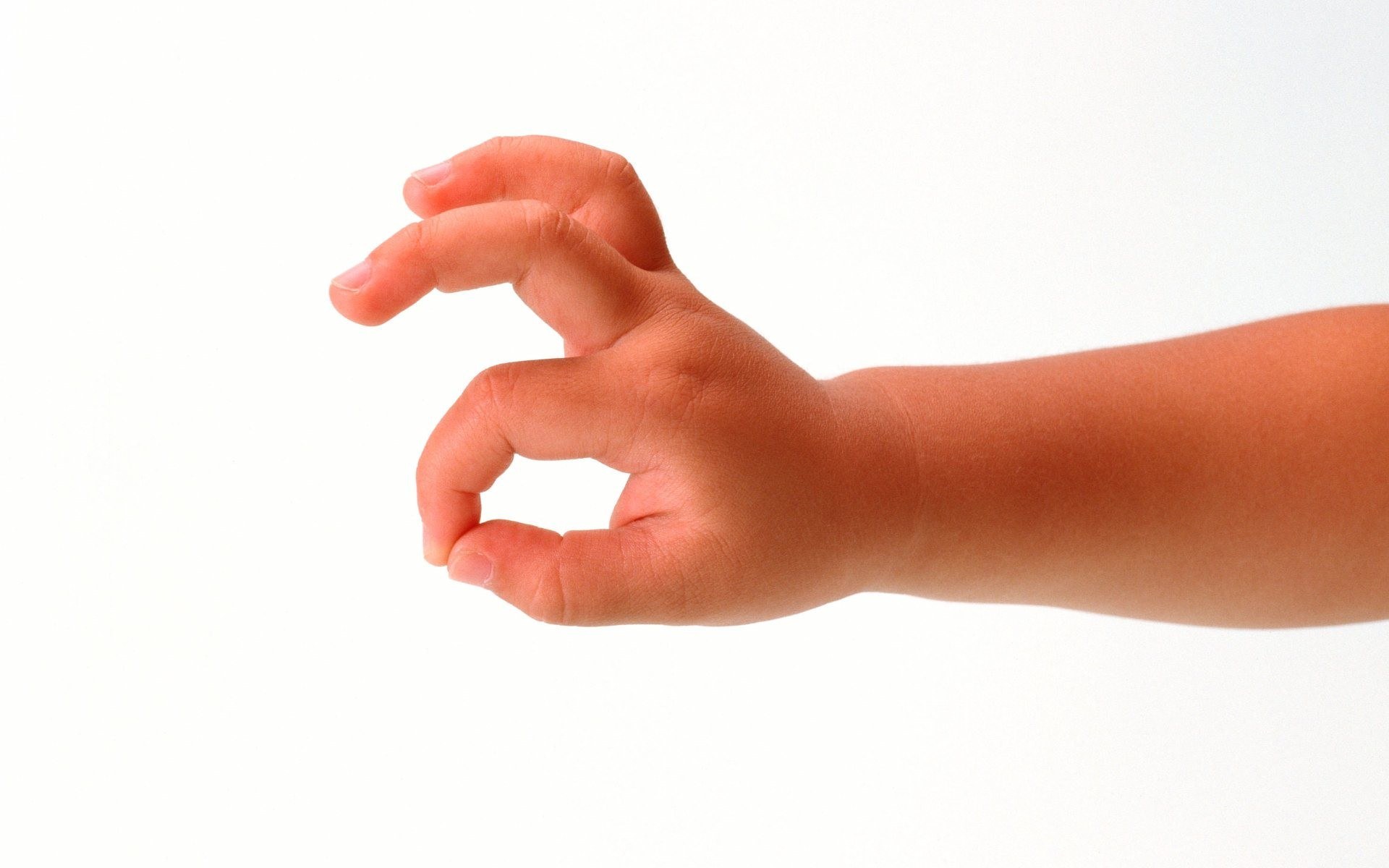 hand making okay gesture
