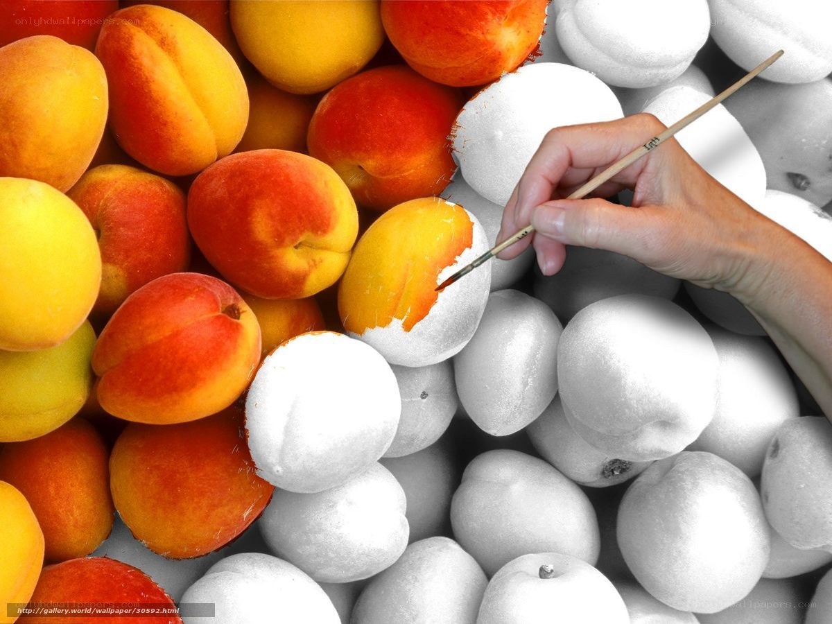 hand painting a peach