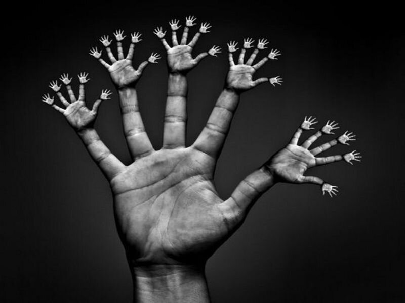 hand with multiple hands