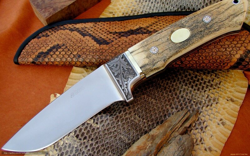 Handcrafted Knife — Brown