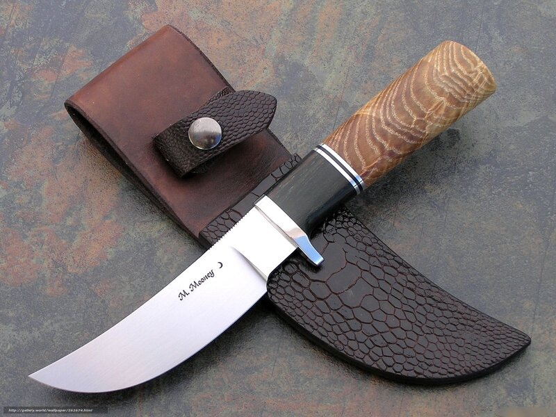 handcrafted knife with leather sheath