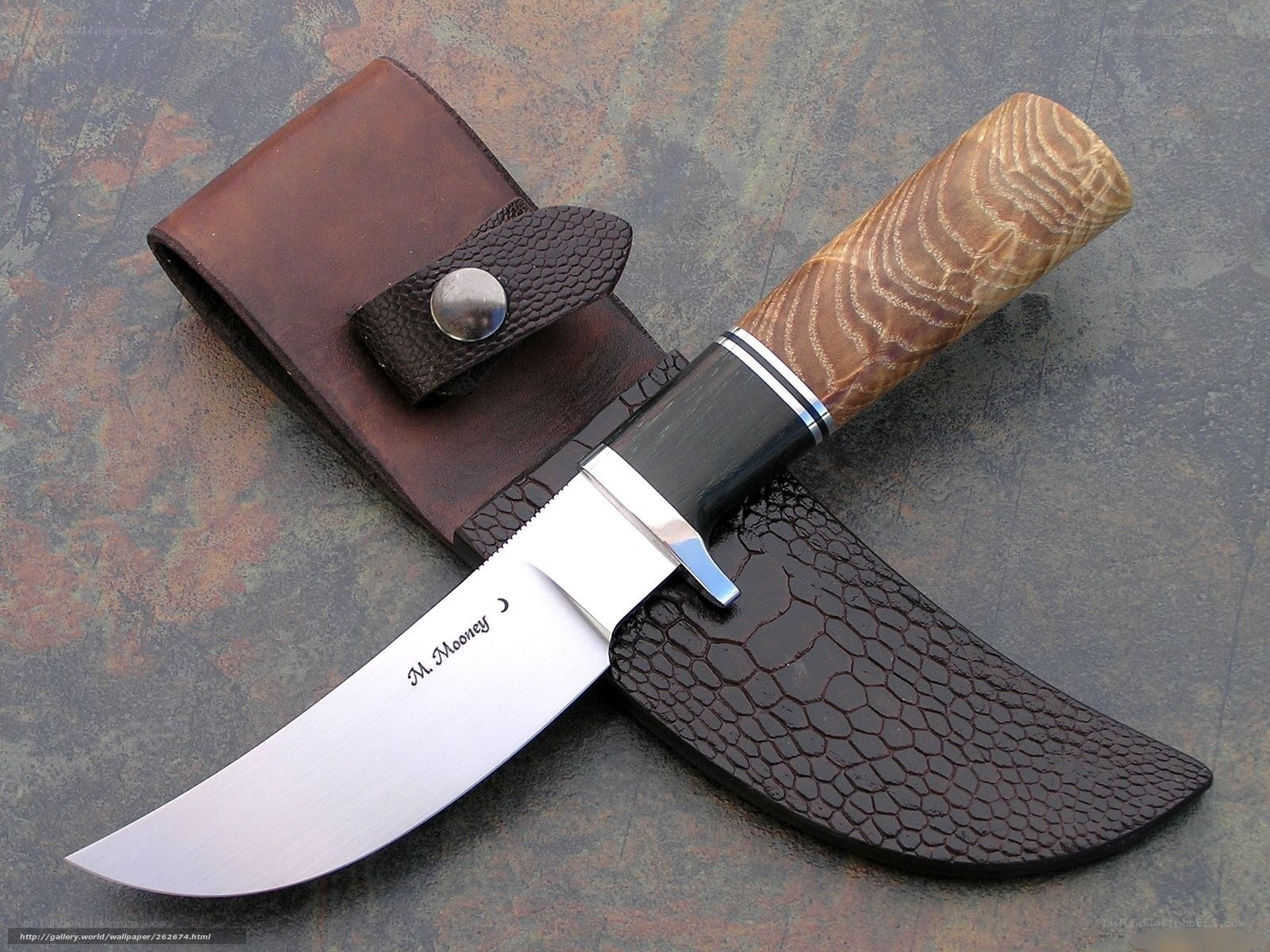 handcrafted knife with leather sheath