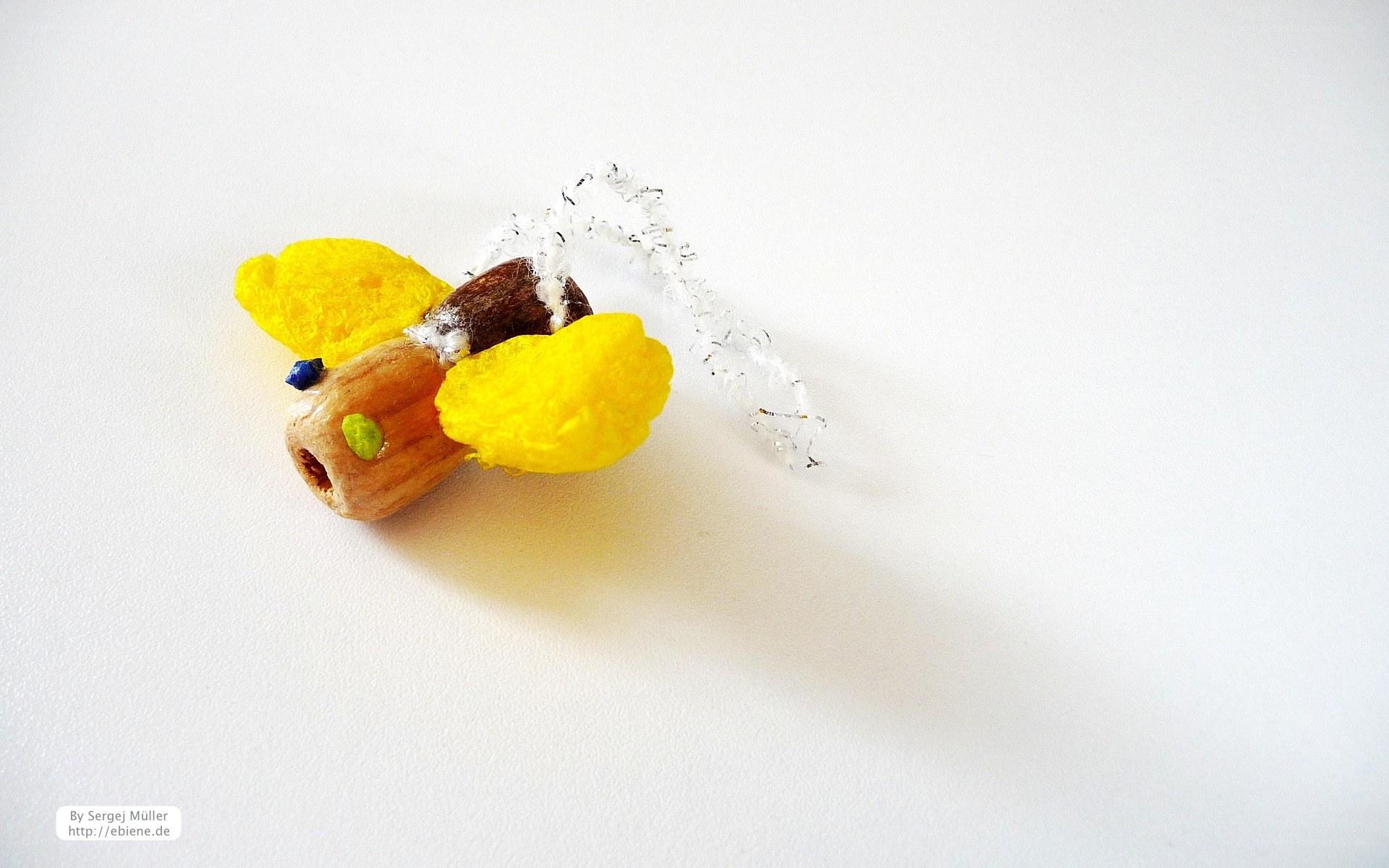 handmade bee craft