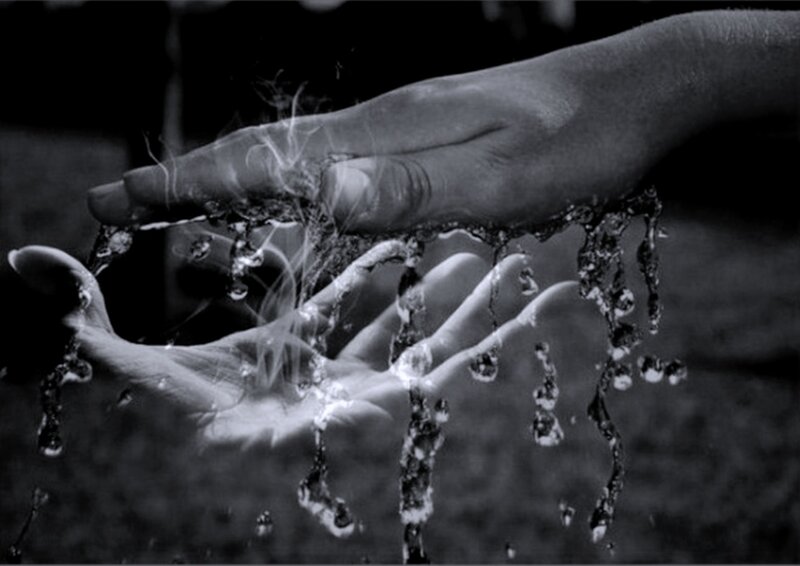 Hands Holding Water — Black