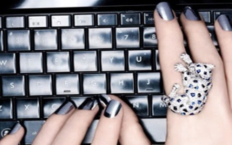 hands on keyboard with ring