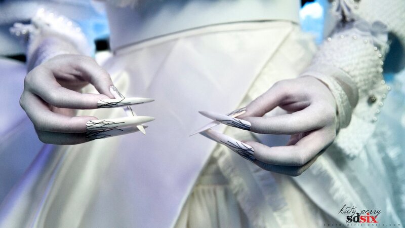hands with long nails