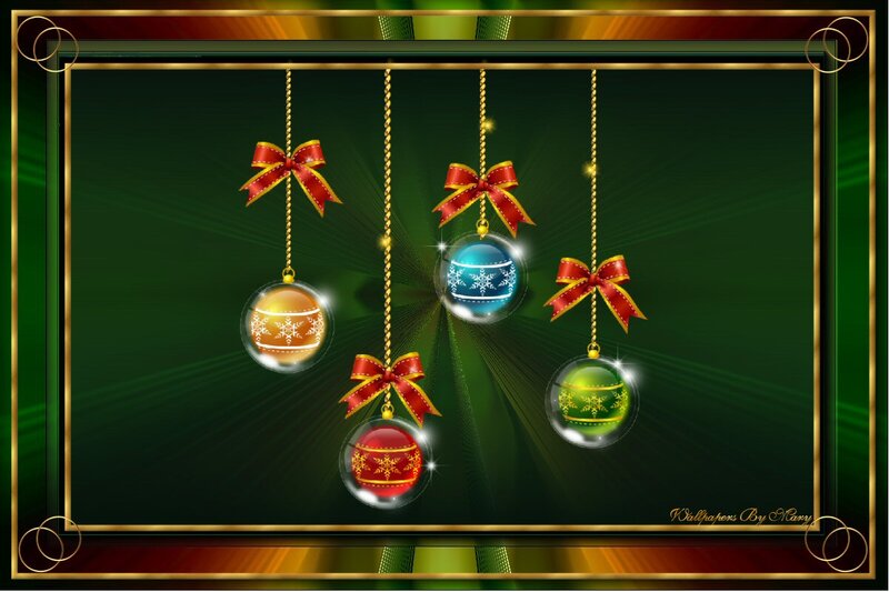 Hanging Christmas Ornaments — Green, Festive, Winter