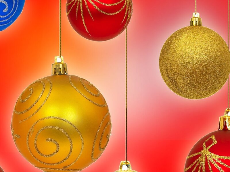Hanging Christmas Ornaments — Red, Festive, Photograph