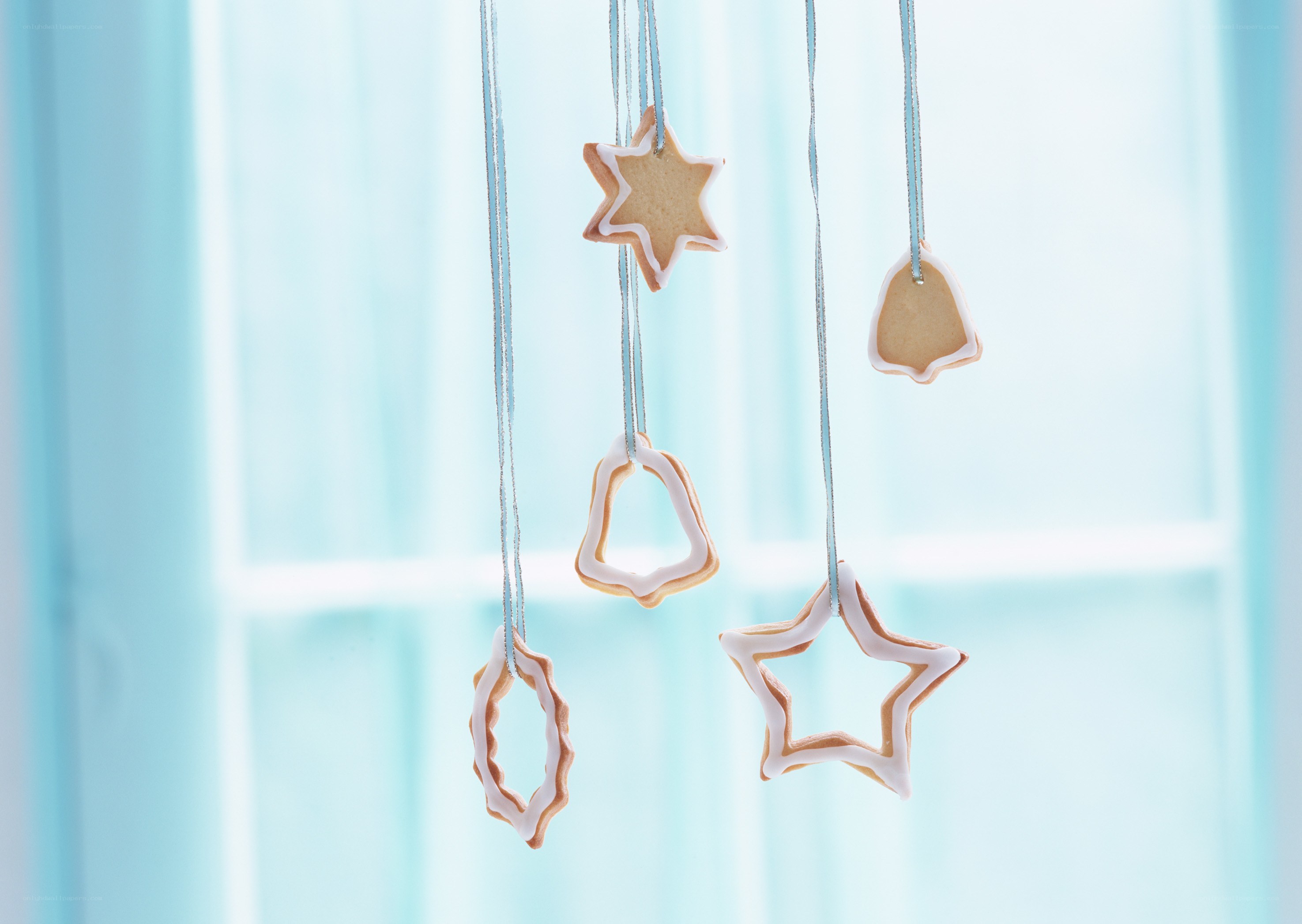 hanging gingerbread ornaments