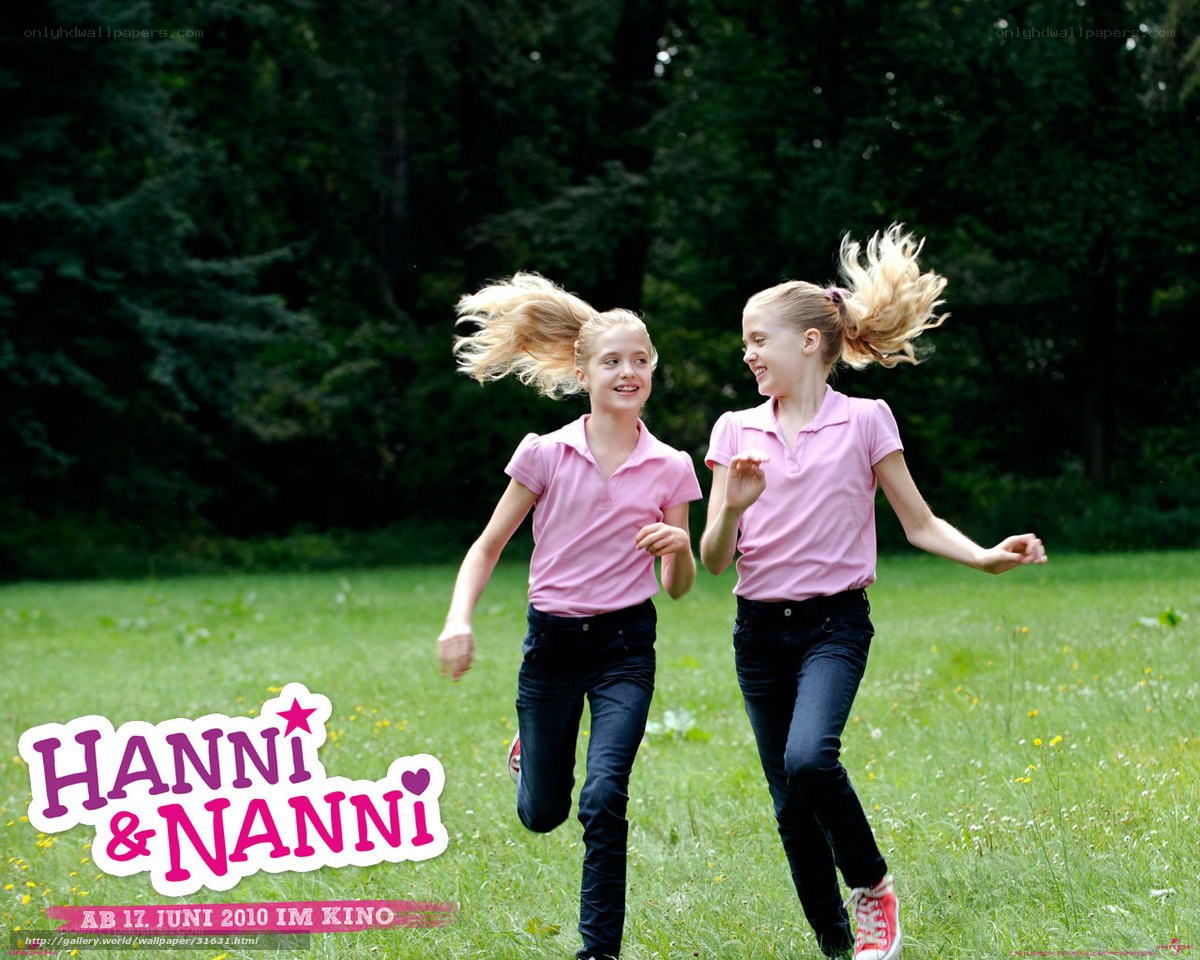 Hanni and Nanni running