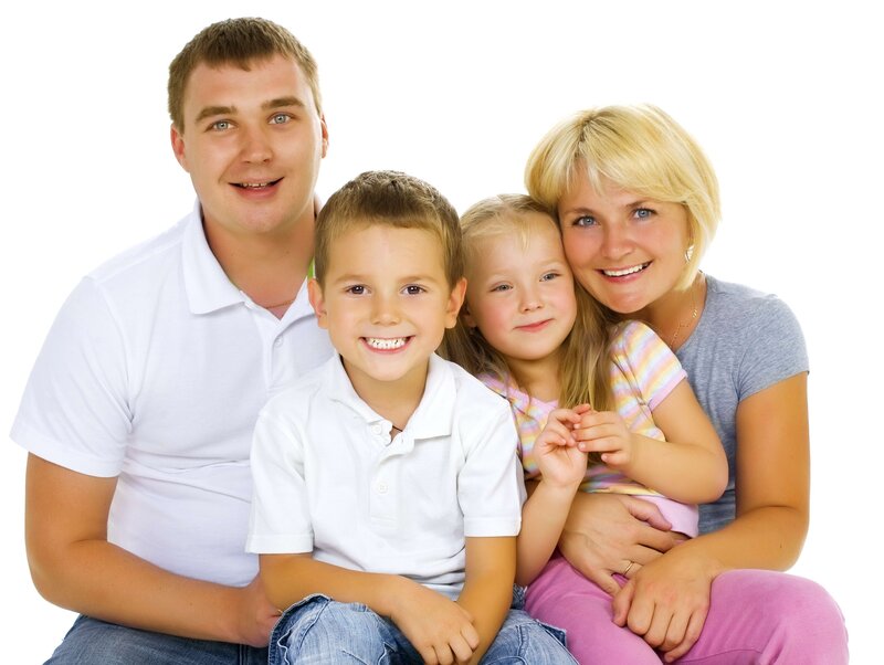 happy family of four
