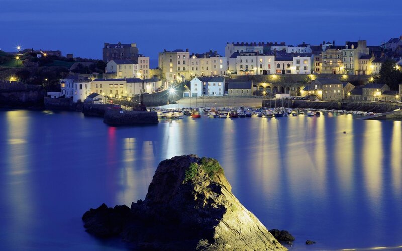 Harbor Town at Night — Blue