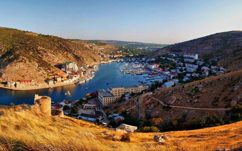 Harbor Town in Valley