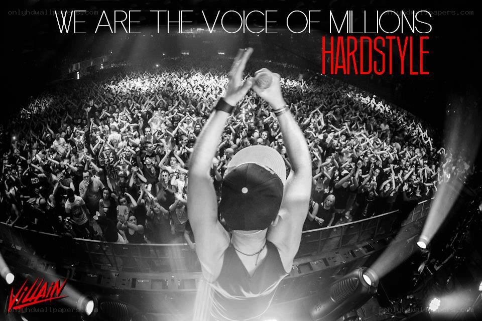 Hardstyle concert crowd