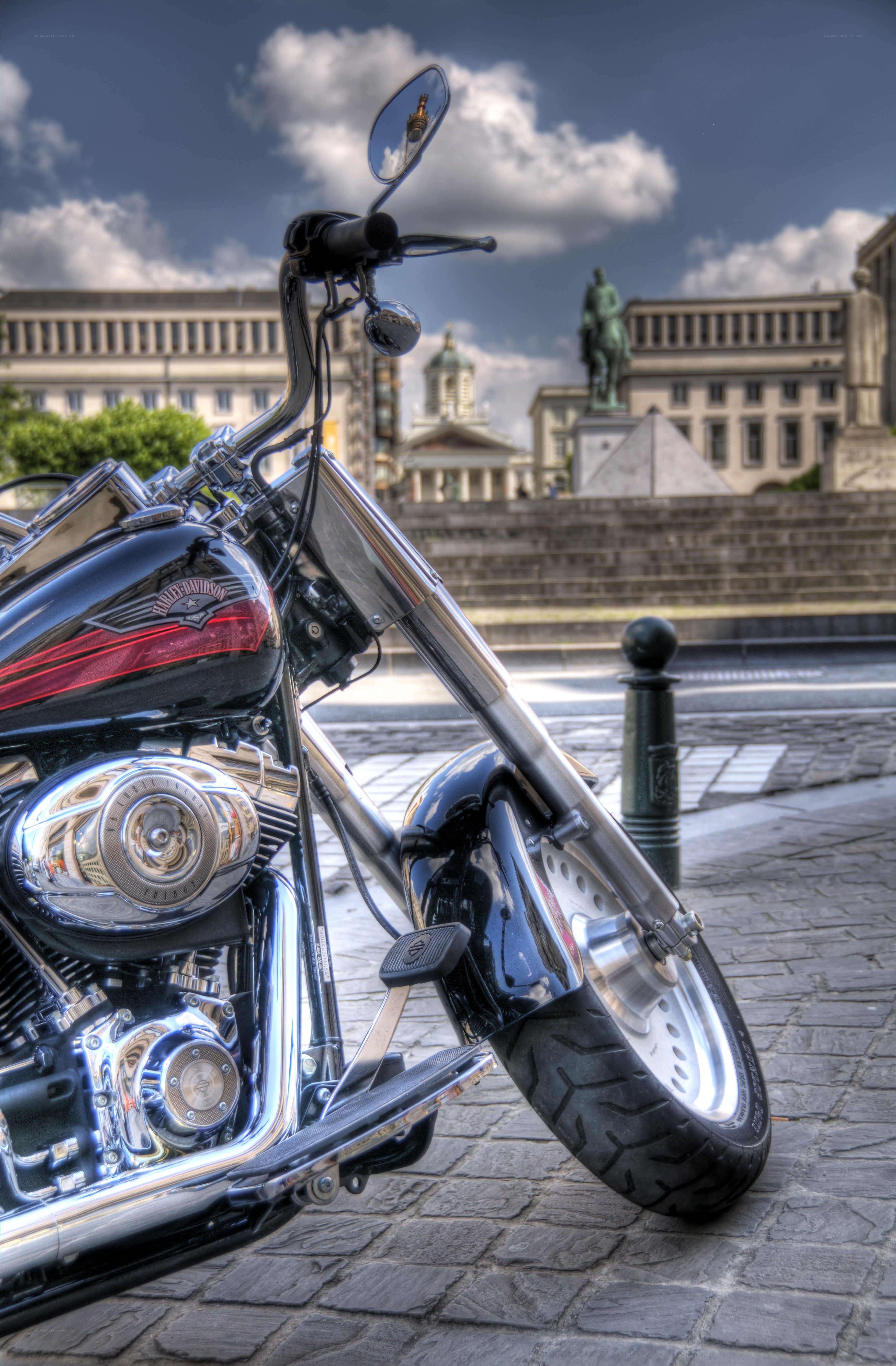 Harley-Davidson in city square