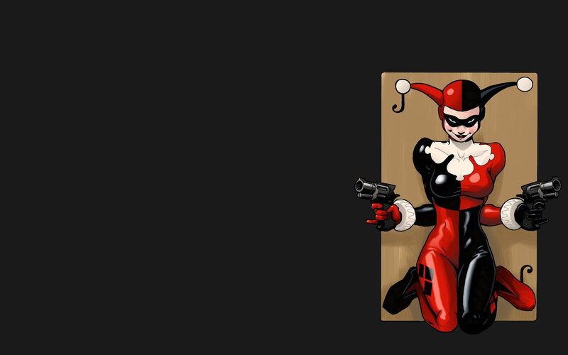 Harley Quinn holding guns