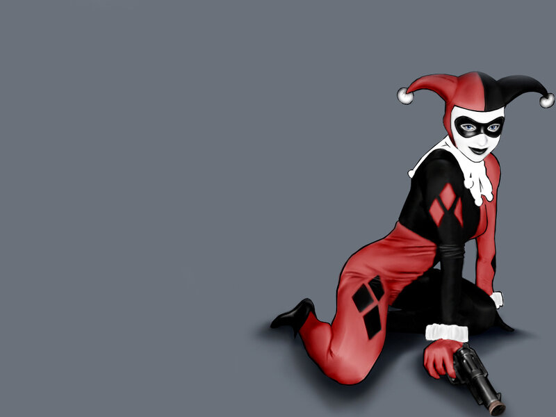 Harley Quinn kneeling with gun