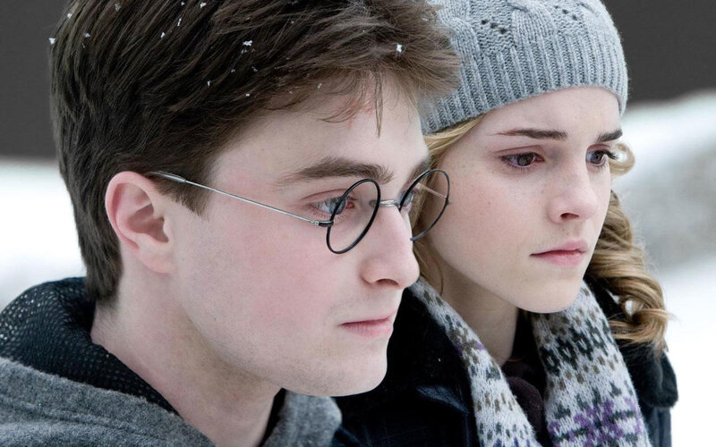 Harry and Hermione in the snow