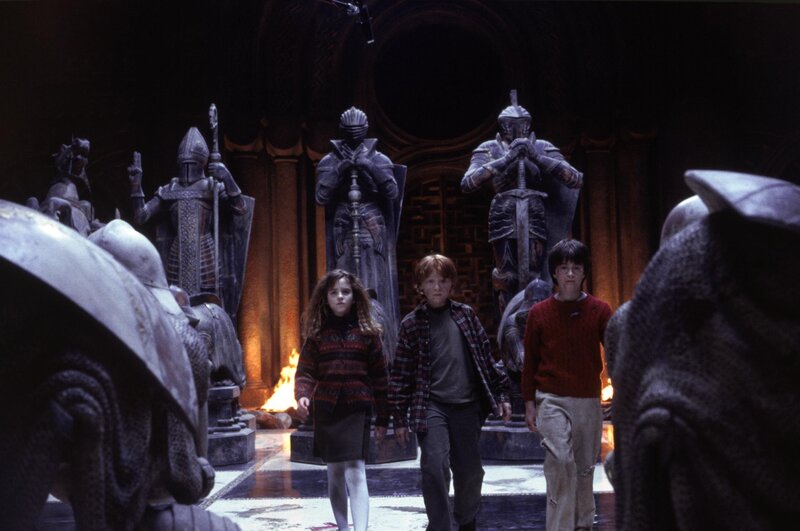 Harry Potter and friends in a hall