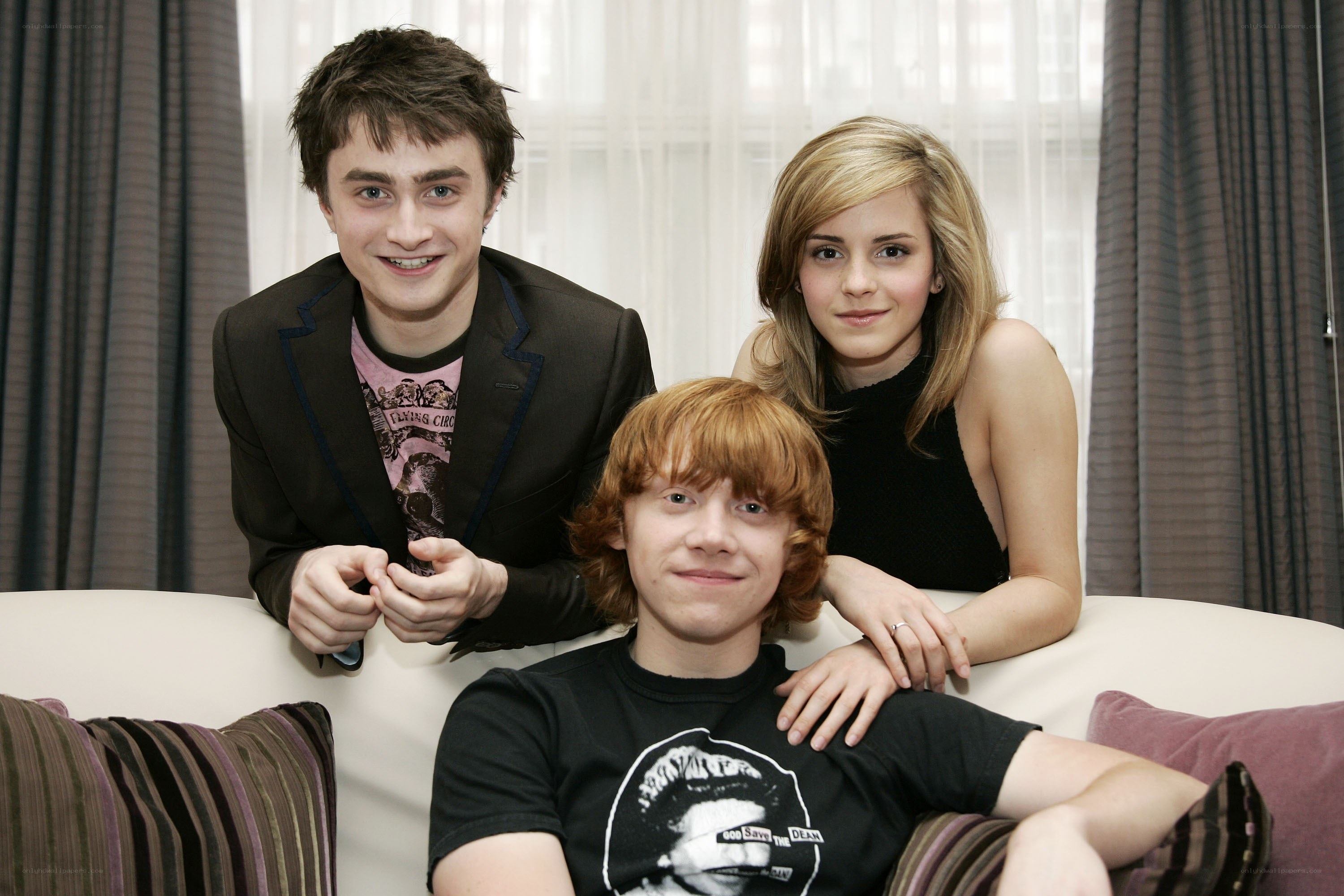 Harry Potter cast on a couch