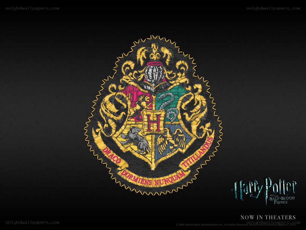 Harry Potter Hogwarts crest