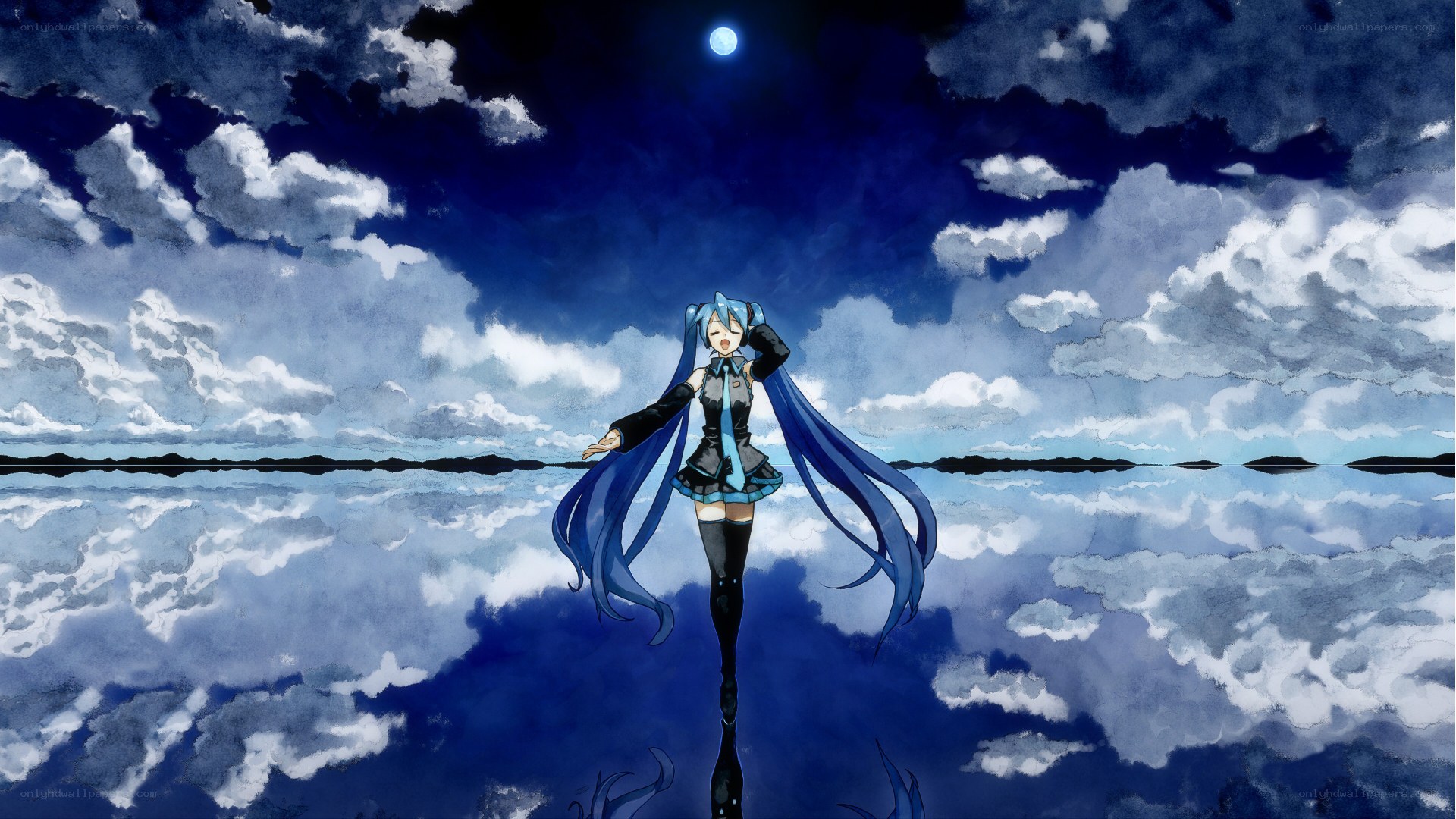Hatsune Miku under the moon