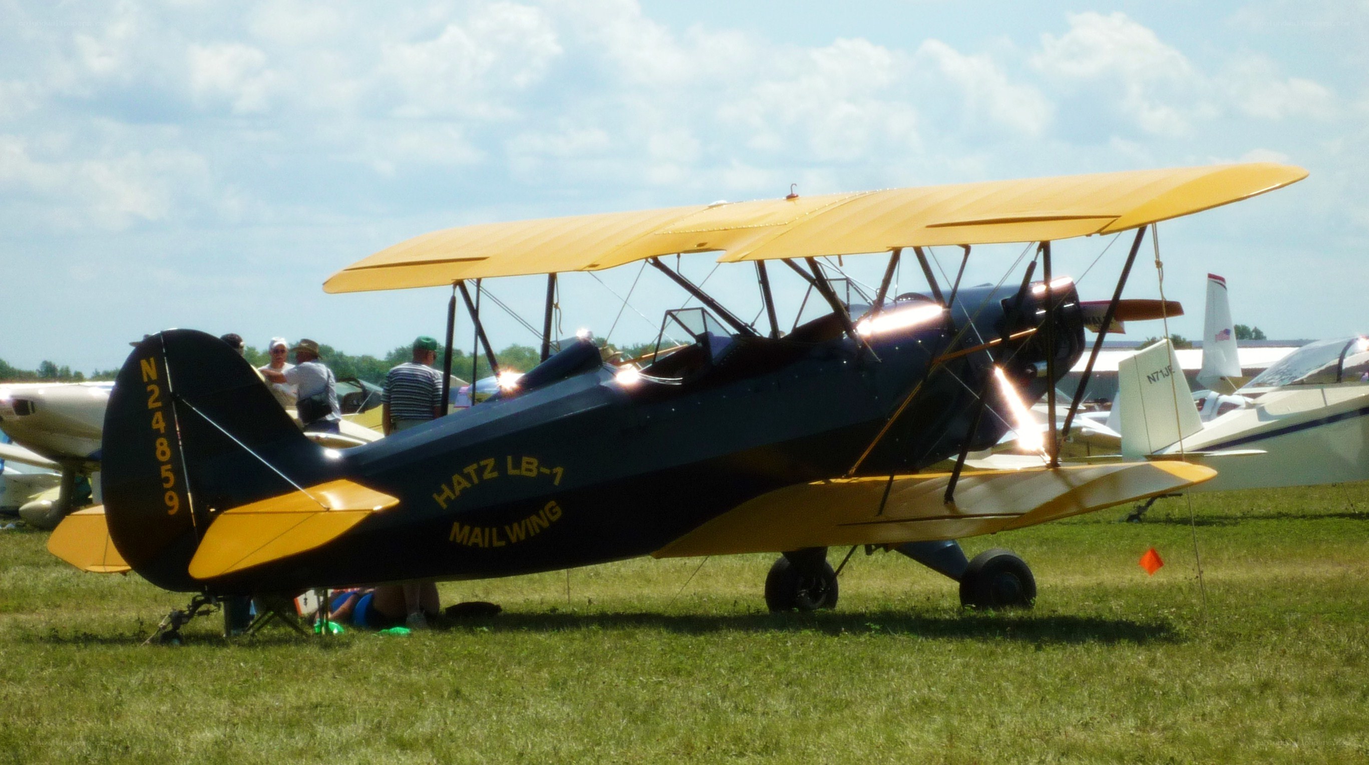 Hatz LB-1 Mailwing biplane