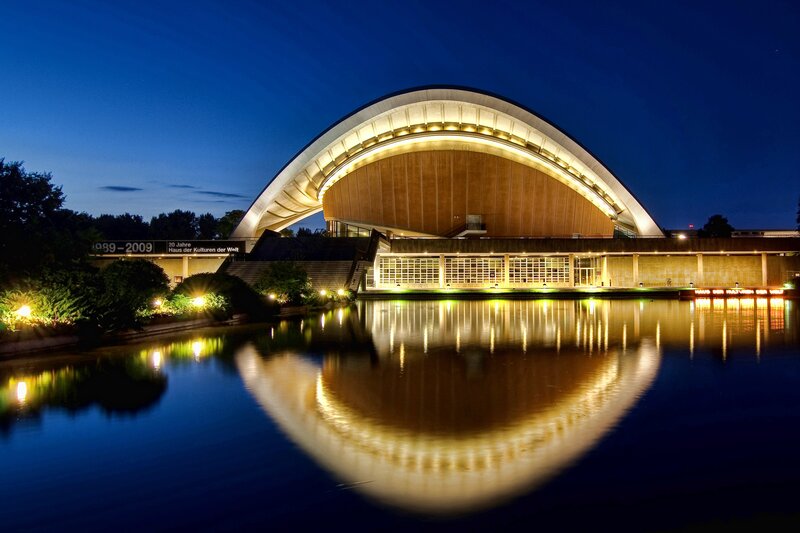 Haus der Kulturen der Welt at night