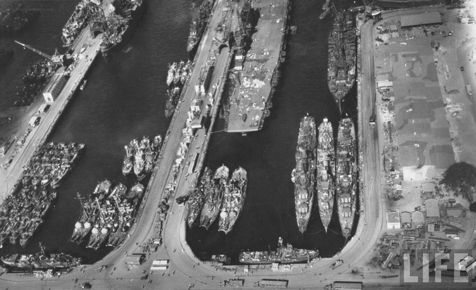 Hawaii harbor after attack