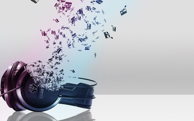 Headphones with Music Notes — Black, Dynamic