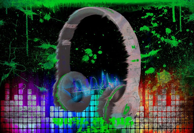 headphones with music visualizer