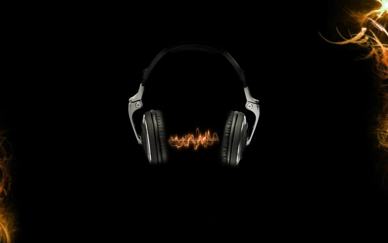 headphones with sound waves
