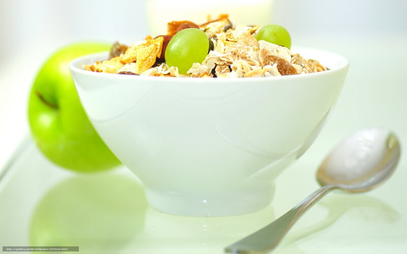 Healthy breakfast bowl with fruit