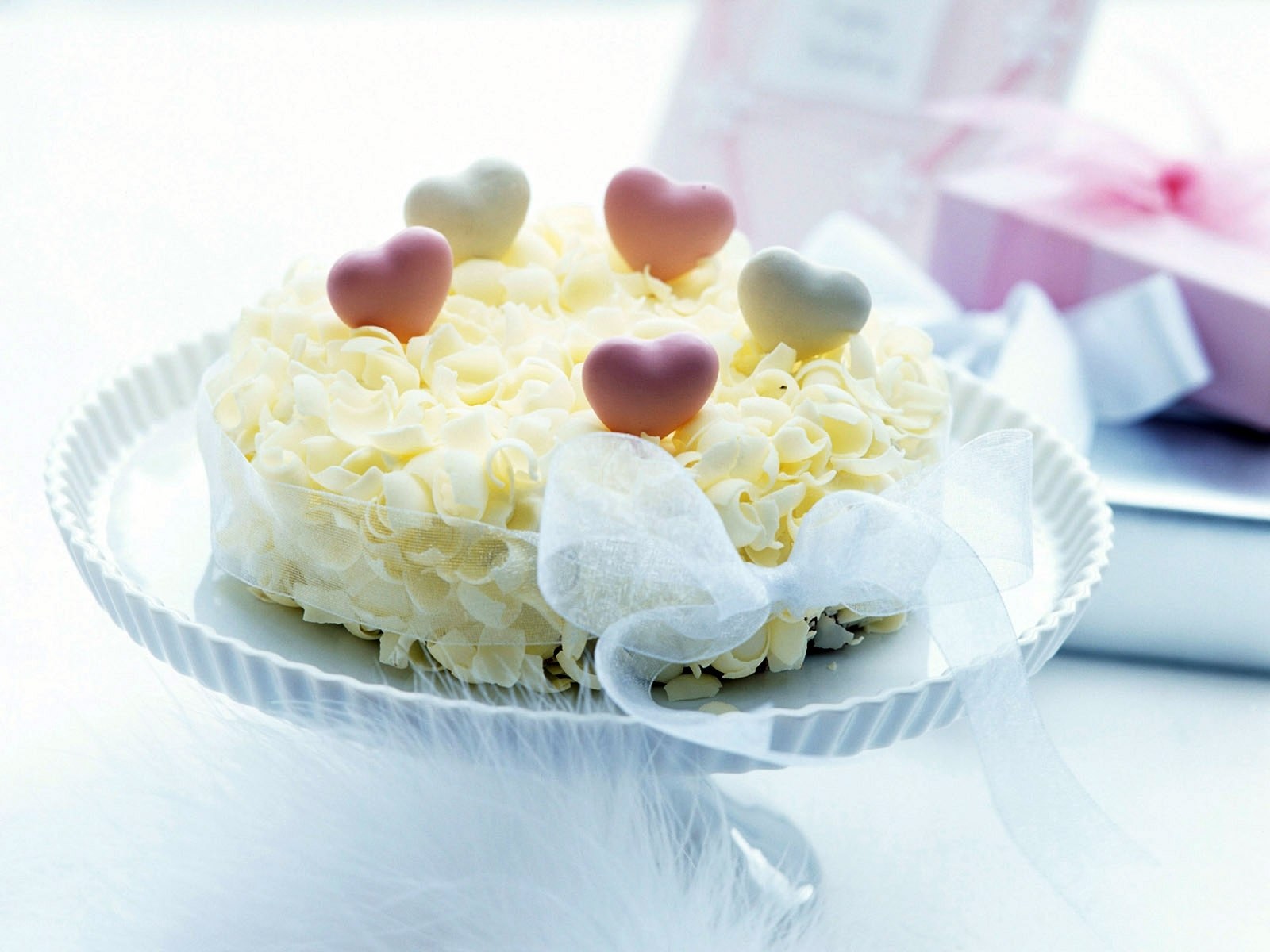 heart-decorated cake