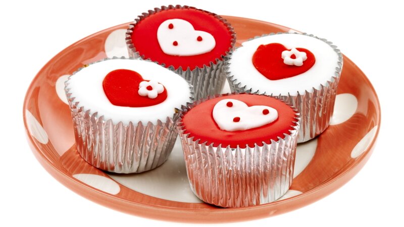 Heart-decorated Cupcakes — Red, Festive