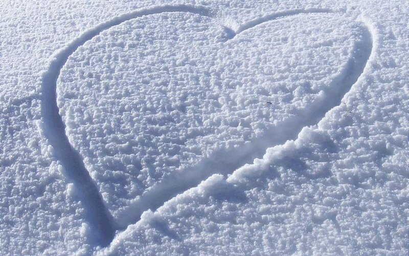 Heart drawn in the snow
