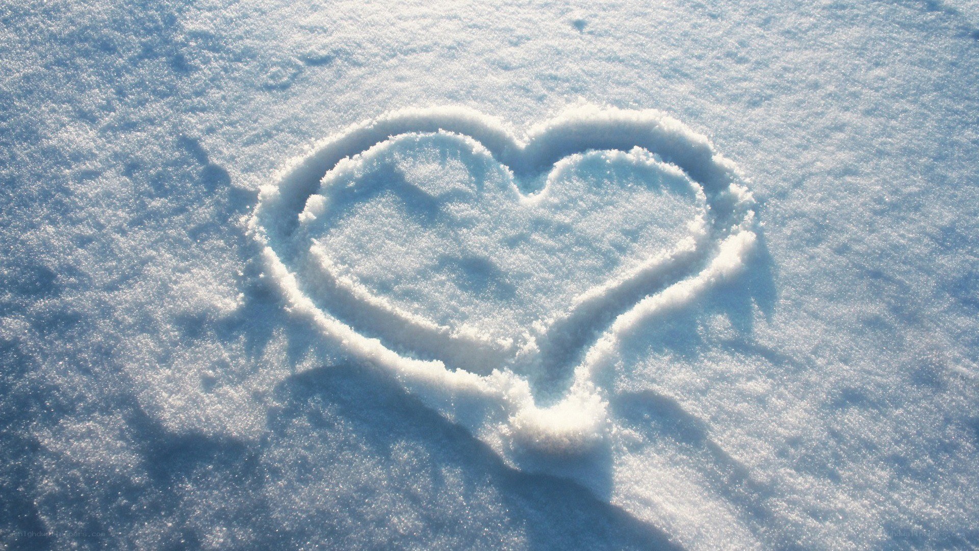 heart drawn in the snow