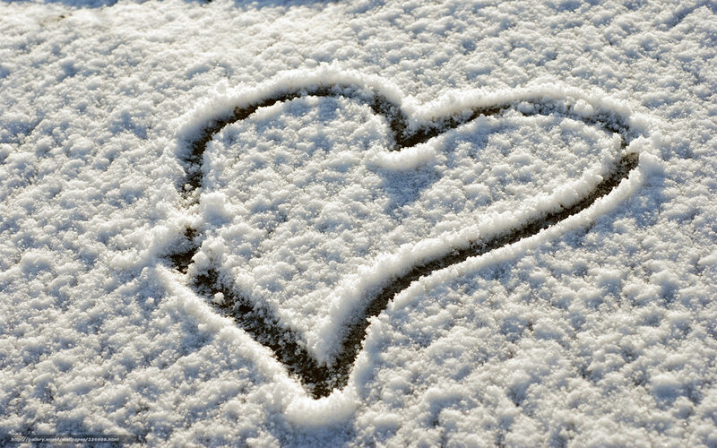 Heart drawn in the snow