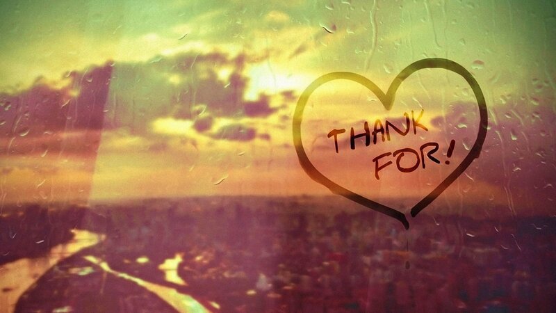 Heart Drawn on Window — Yellow
