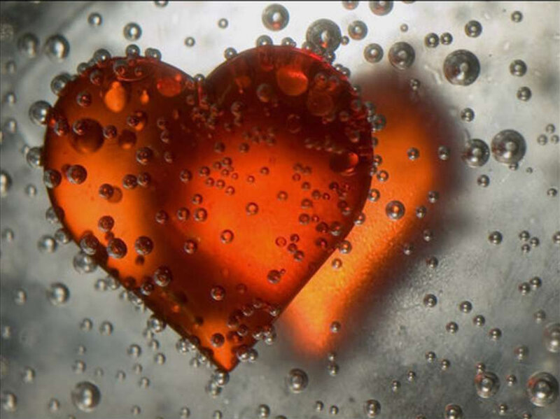 heart in carbonated liquid