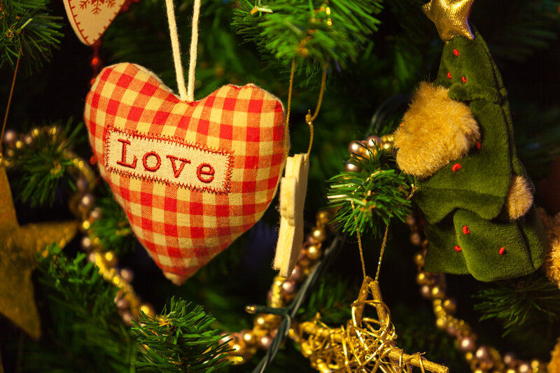 Heart Ornament on Tree — Green
