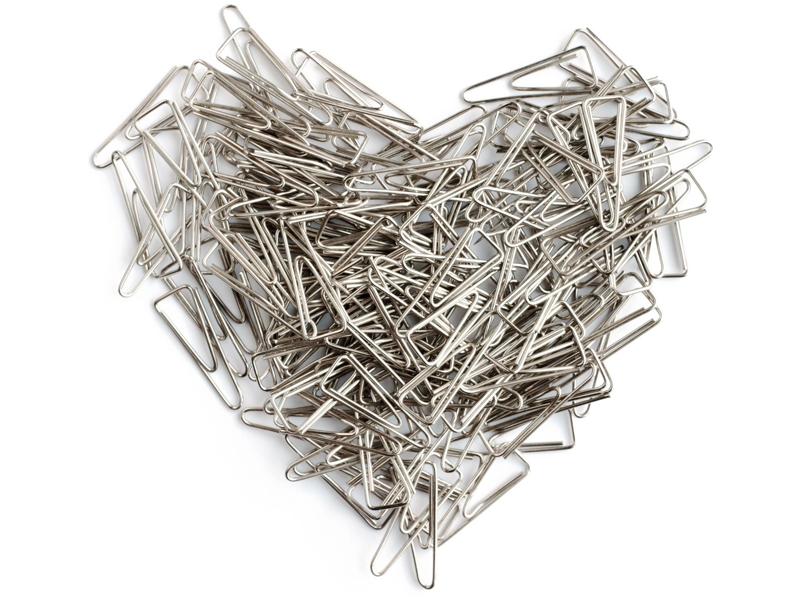 heart shape from paper clips