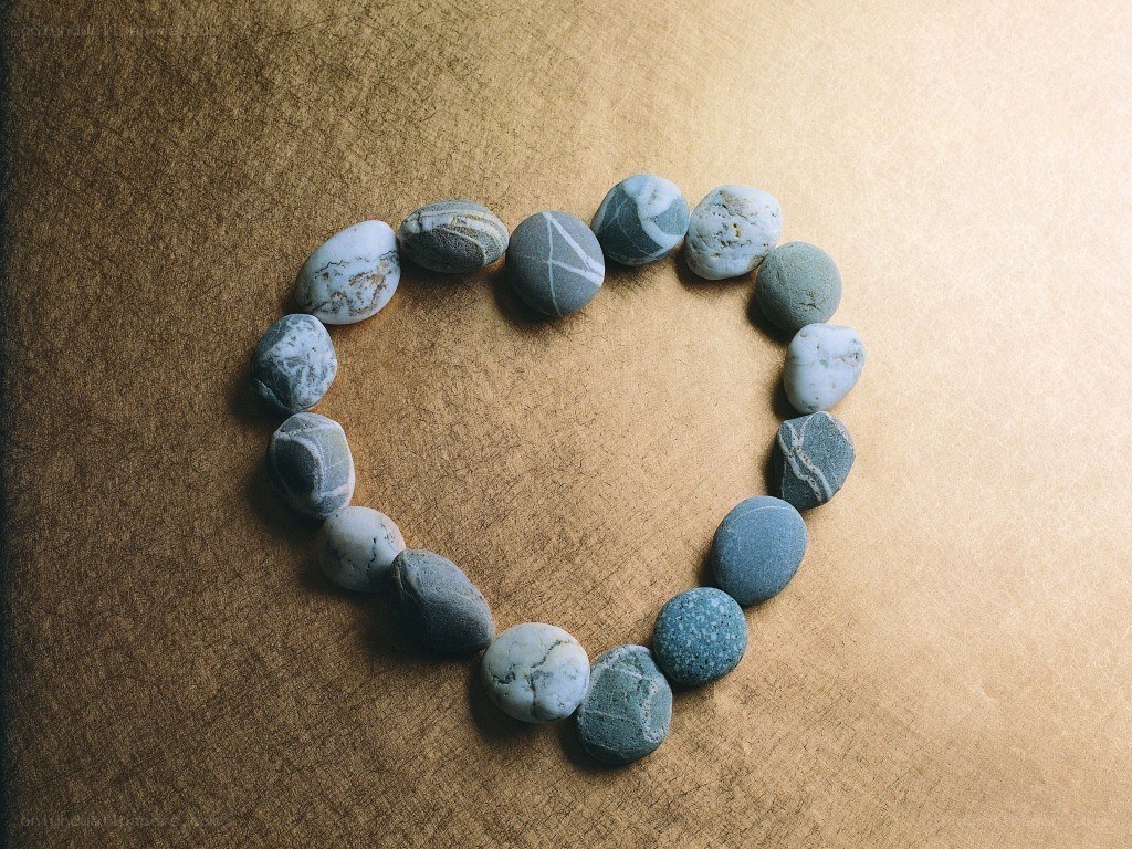 heart shape from stones