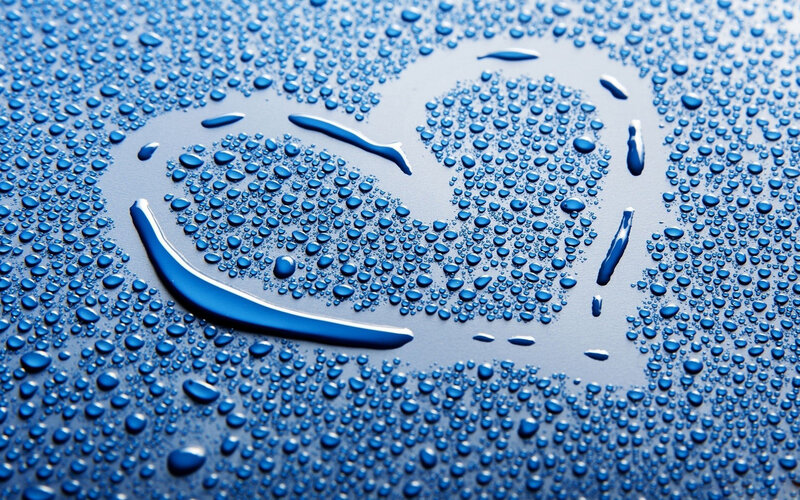 Heart Shape from Water Droplets — Blue