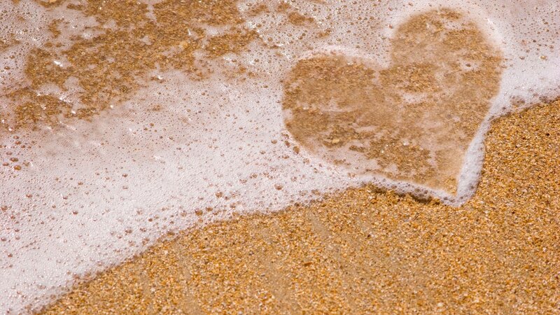 Heart Shape in Sand — Brown, Calm